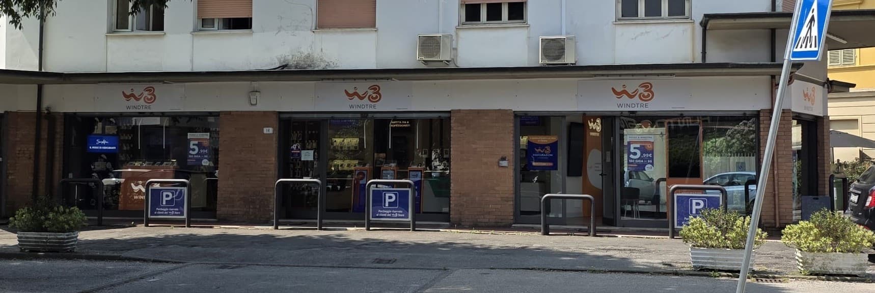 Il WindTre Store di Lucca Macelli