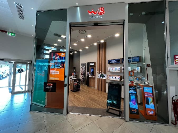 Il WindTre Store di CC Grand'Affi